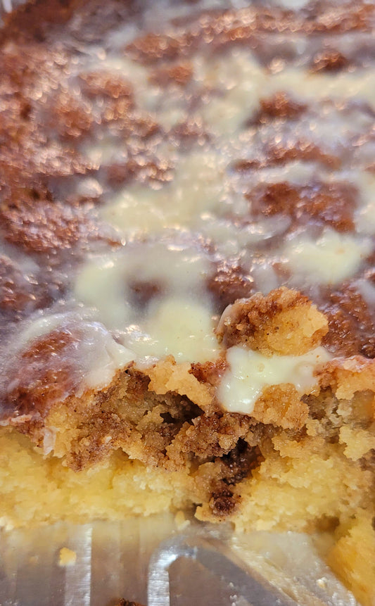 Keto Cinnamon Roll Cake